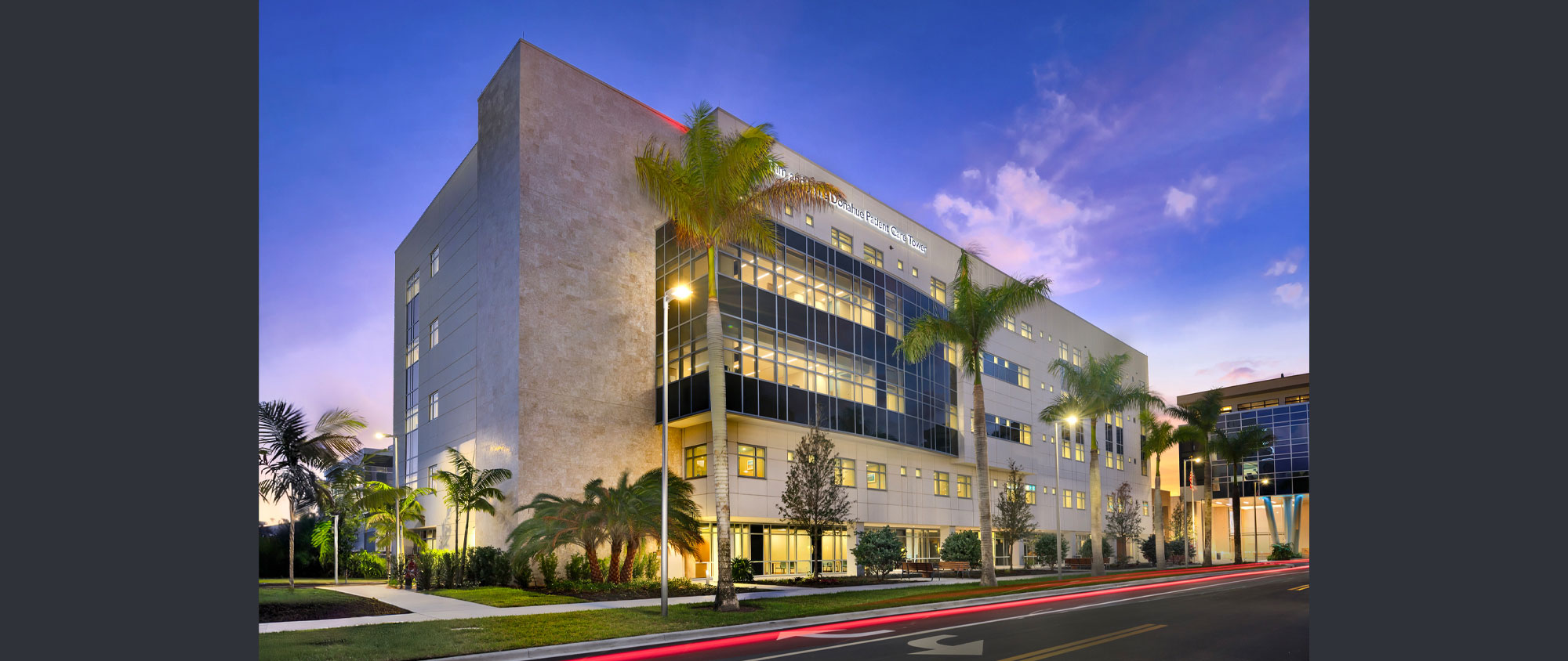 Jupiter Medical Center – Tim and Jayne Donahue Patient Care Tower